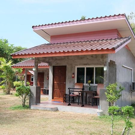 Oyo 538 Bungalow At Maikhao Hotel Mai Khao Exterior photo